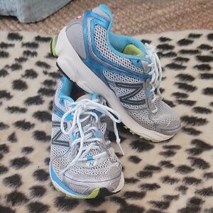 New Balance 880 v2 Blue White Running Sneakers | Women’s 8.5